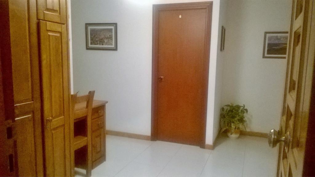 Hostal El Cairo Ferrol Exteriör bild